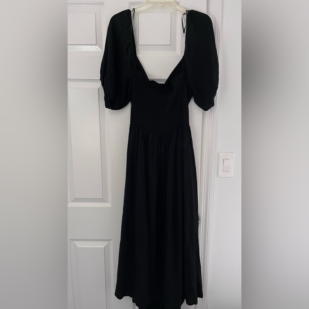 AKIRA Women’s Size XL Black Puff-Sleeve Open Back Linen/Viscose Max Dress